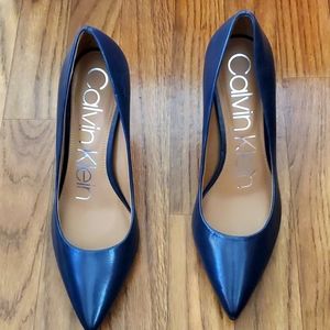 Calvin Klein navy pumps